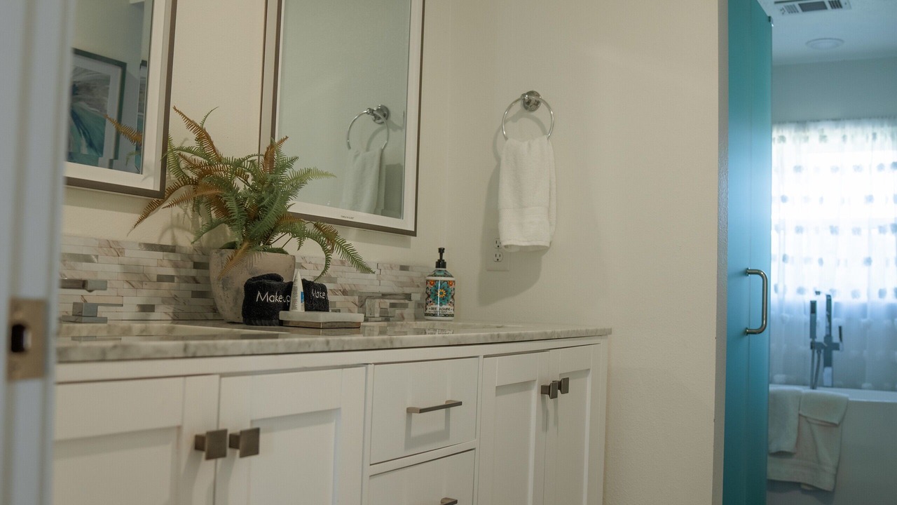 Photo of Bathroom in Mountain View