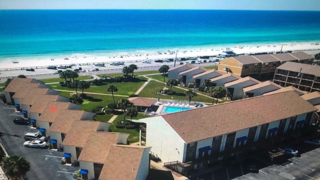 Photo of Others in Avalon Beach Estates