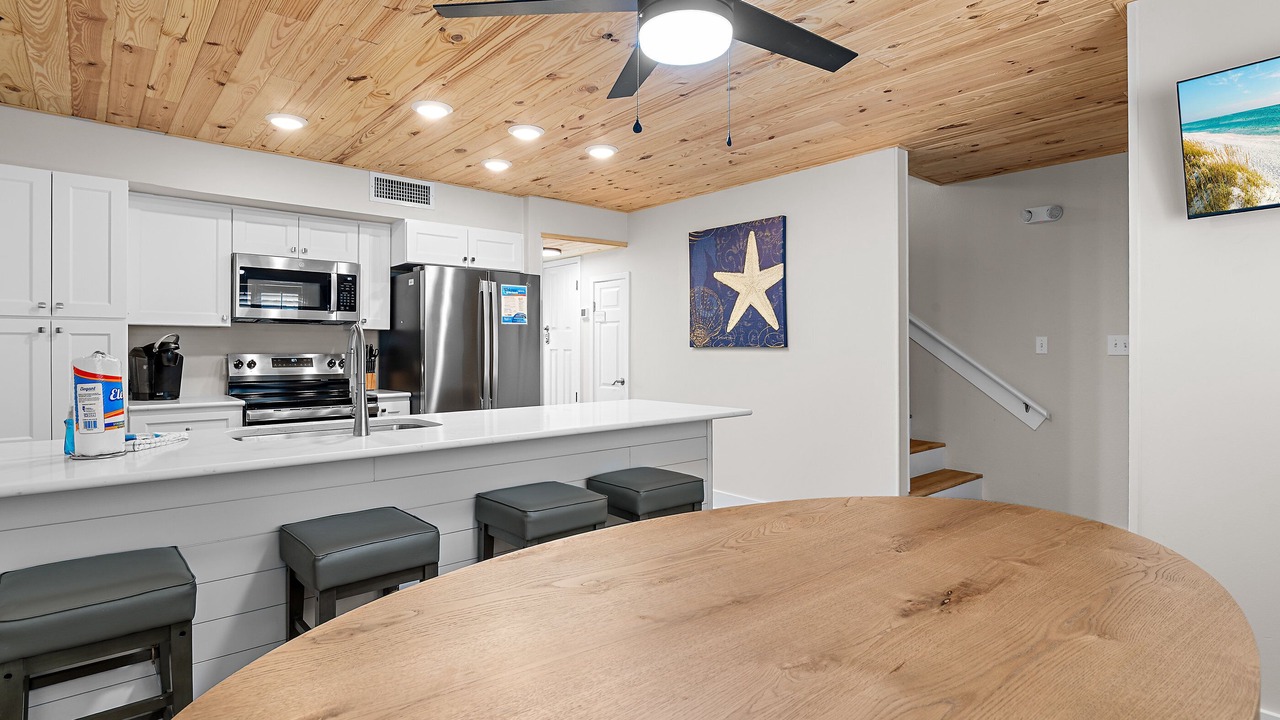 Photo of Kitchen in Avalon Beach Estates