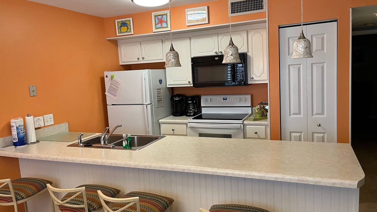 Photo of Others in Avalon Beach Estates