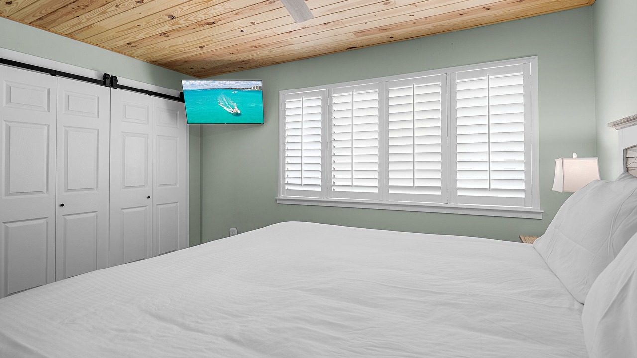 Photo of Bedroom in Avalon Beach Estates