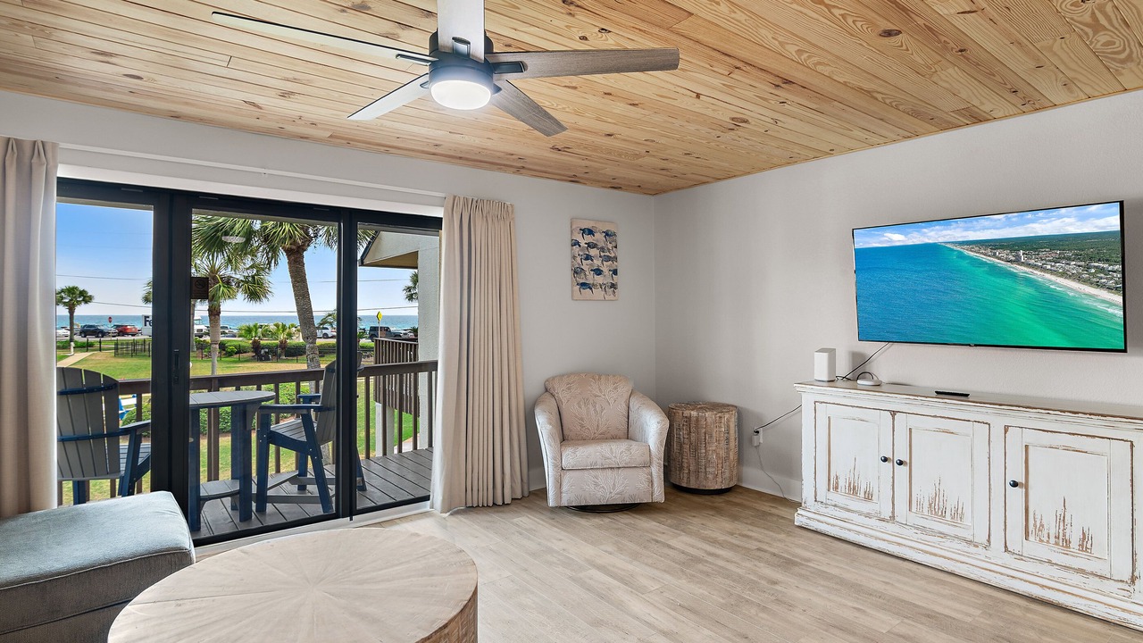 Photo of Livingroom in Avalon Beach Estates