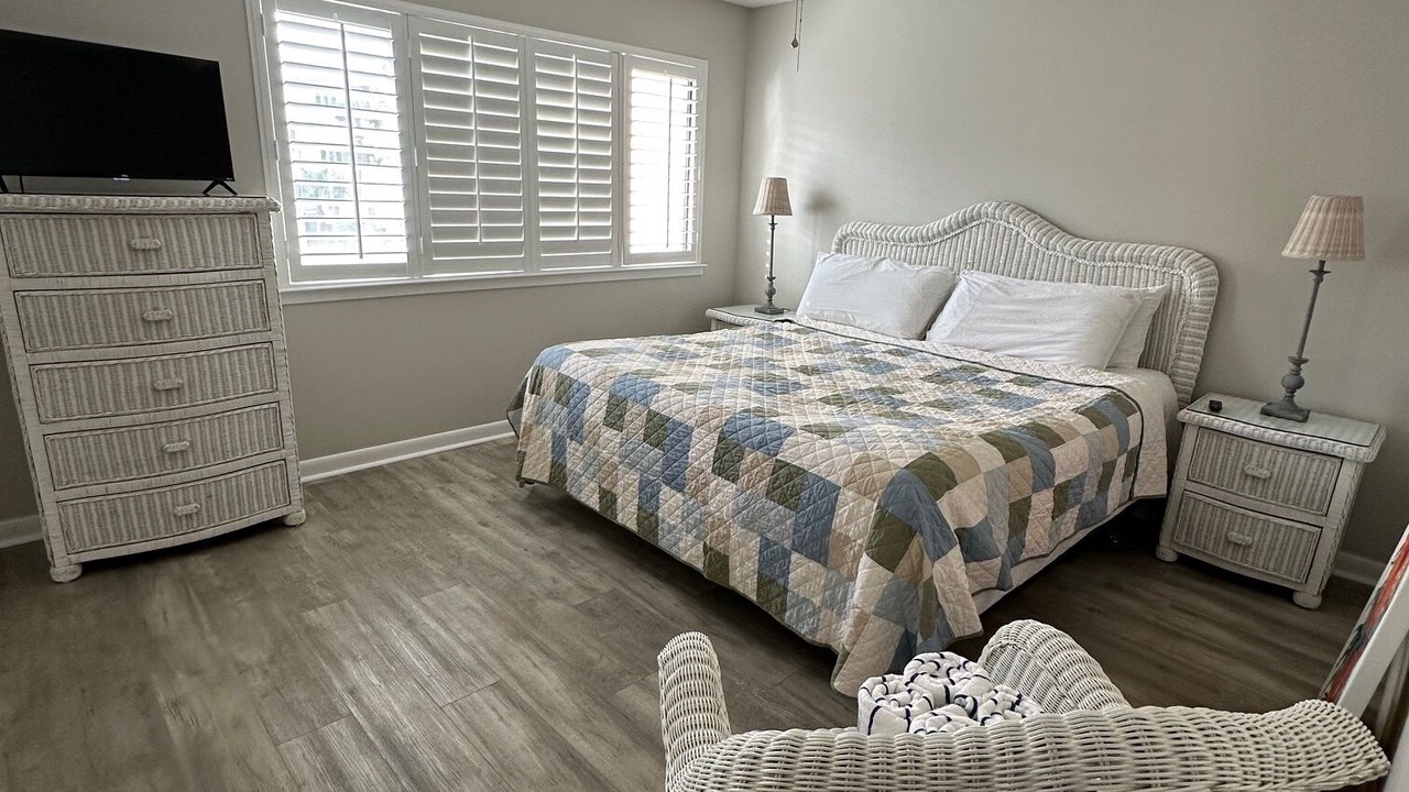 Photo of Bedroom in Avalon Beach Estates