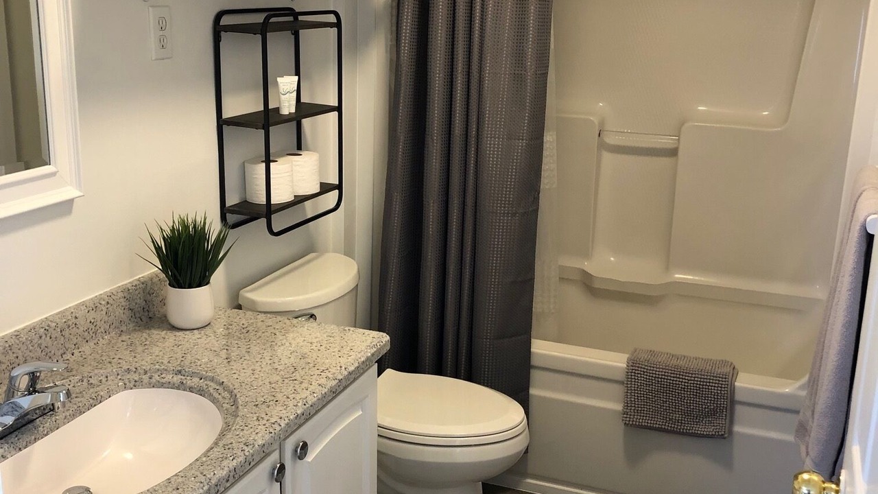 Photo of Bathroom in Martintown