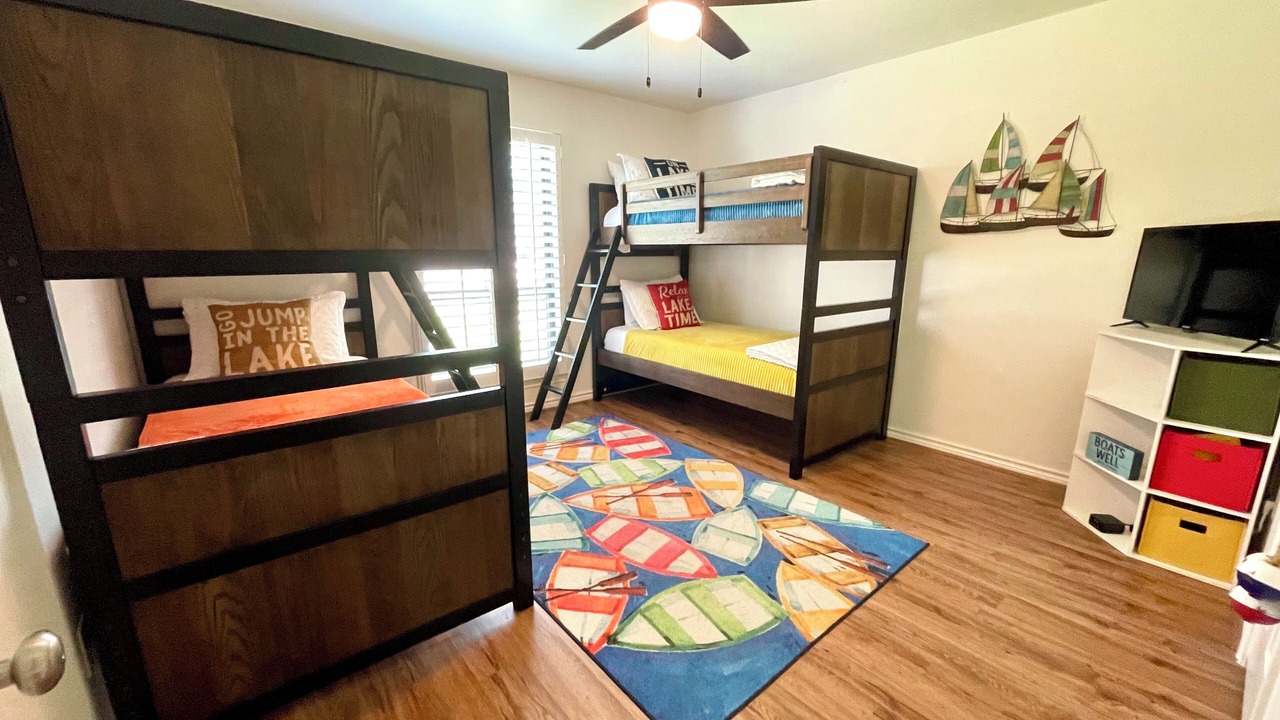 Photo of Bedroom in Walden on Lake Conroe
