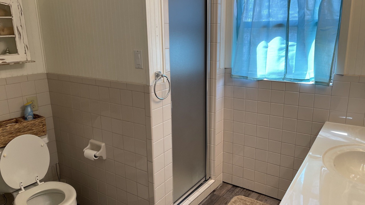 Photo of Bathroom in Greers Ferry