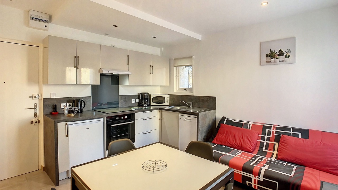 Photo of Kitchen in Lamalou-les-Bains