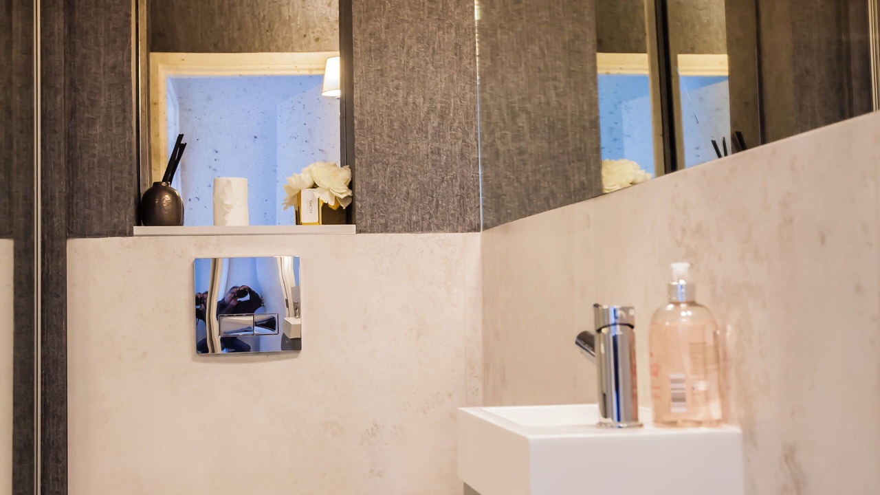 Photo of Bathroom in Berrylands