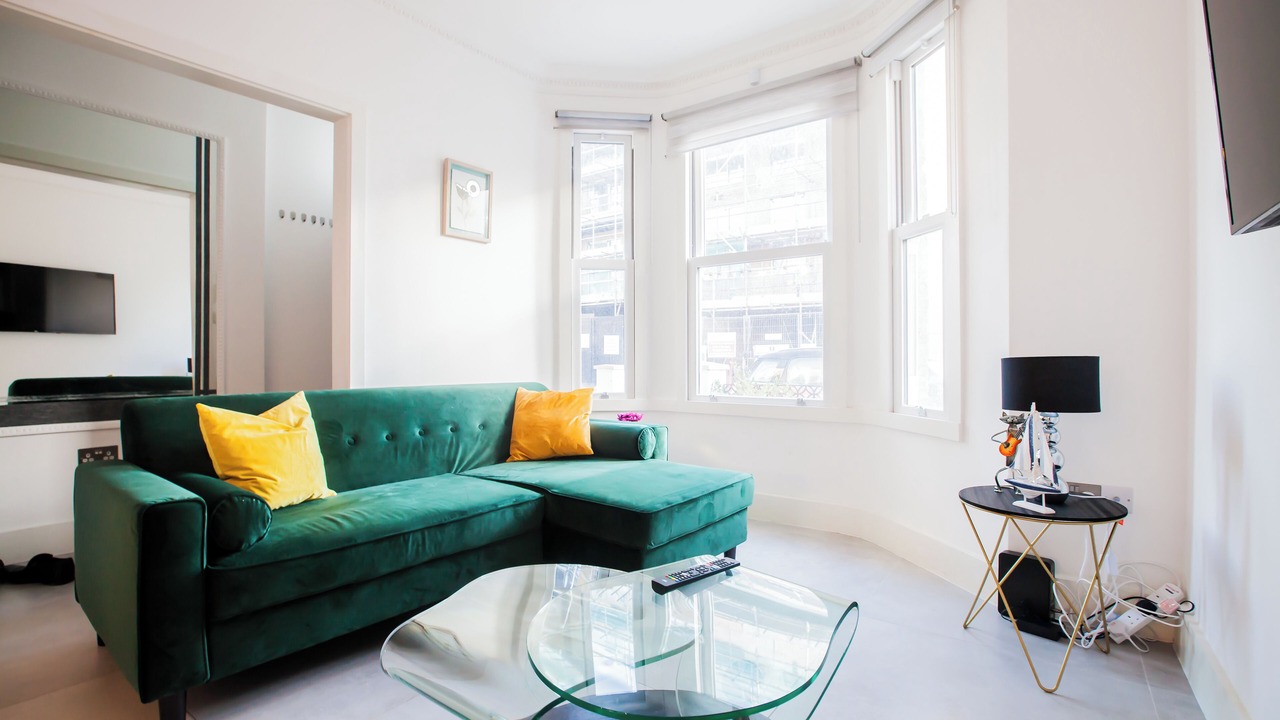 Photo of Livingroom in Berrylands