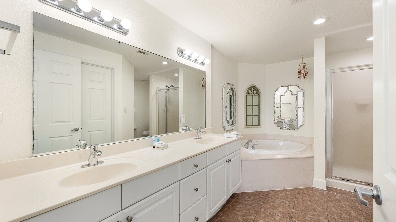 Photo of Bathroom in El Centro Beach