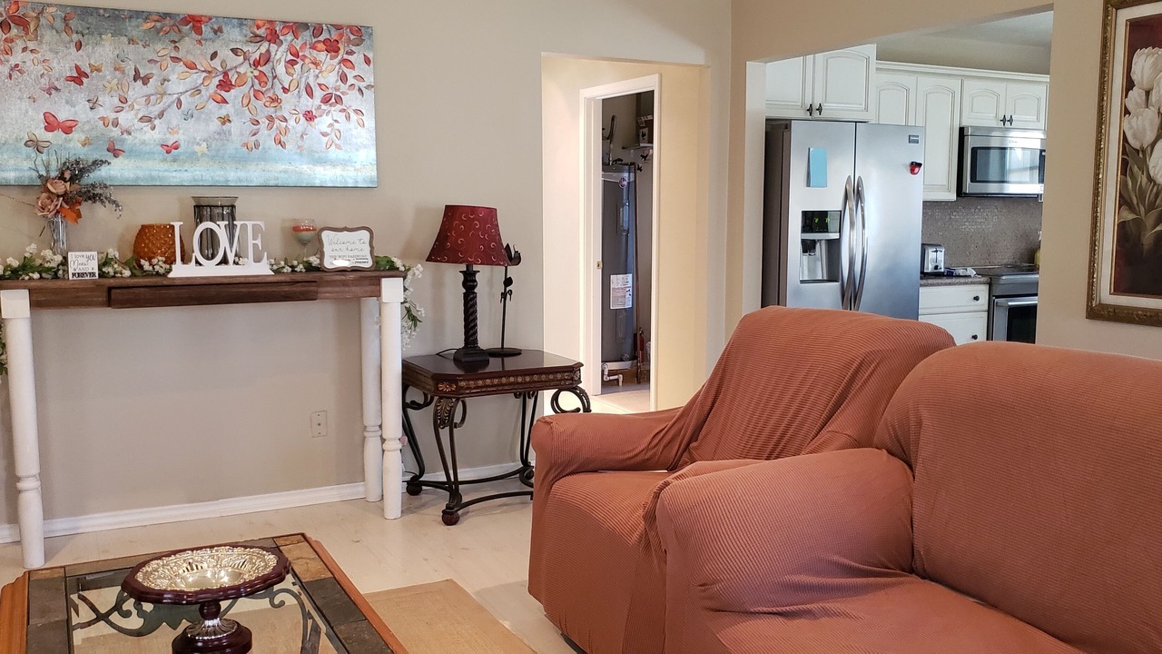 Photo of Livingroom in Oakhurst