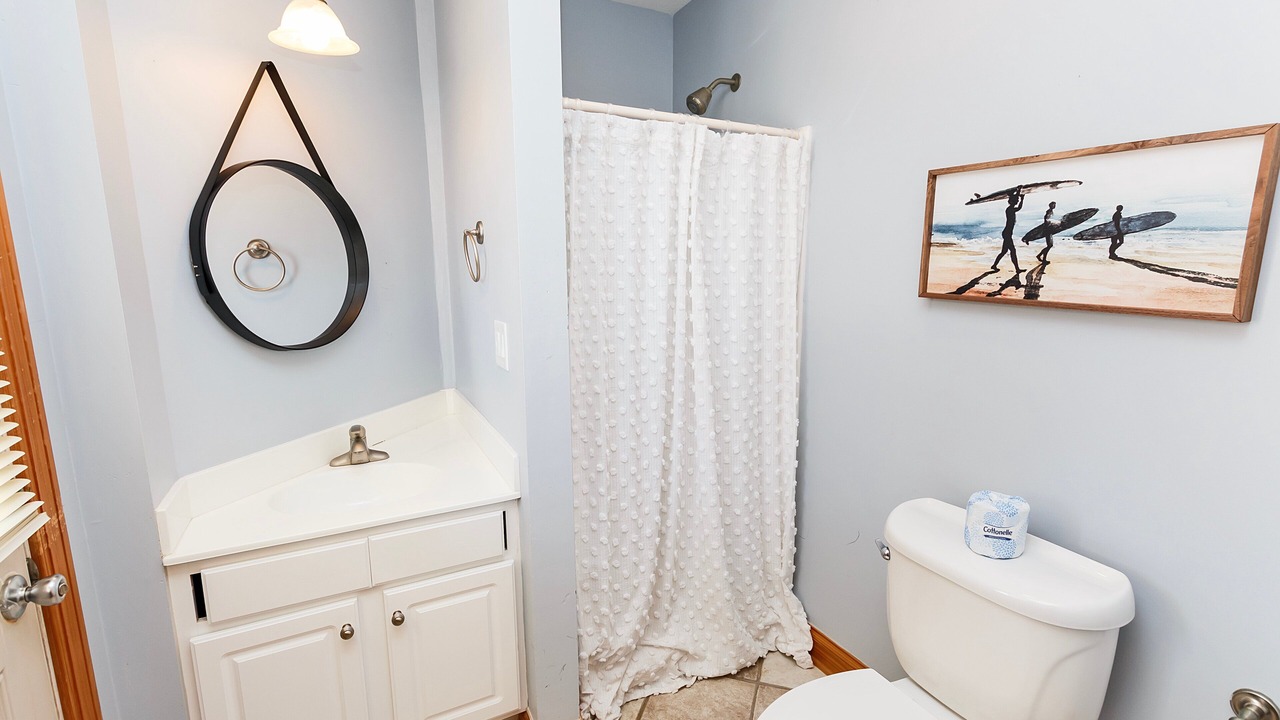 Photo of Bathroom in Whalehead Beach
