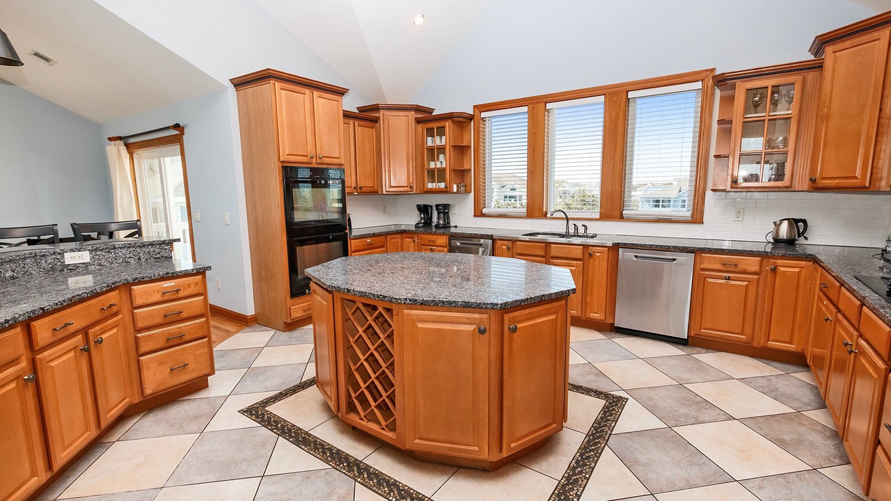Photo of Kitchen in Whalehead Beach