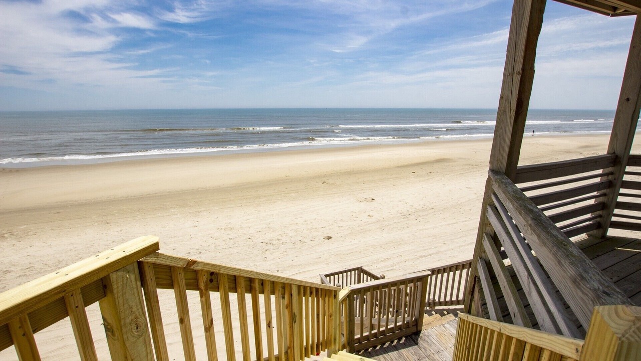 Photo of Others in Whalehead Beach