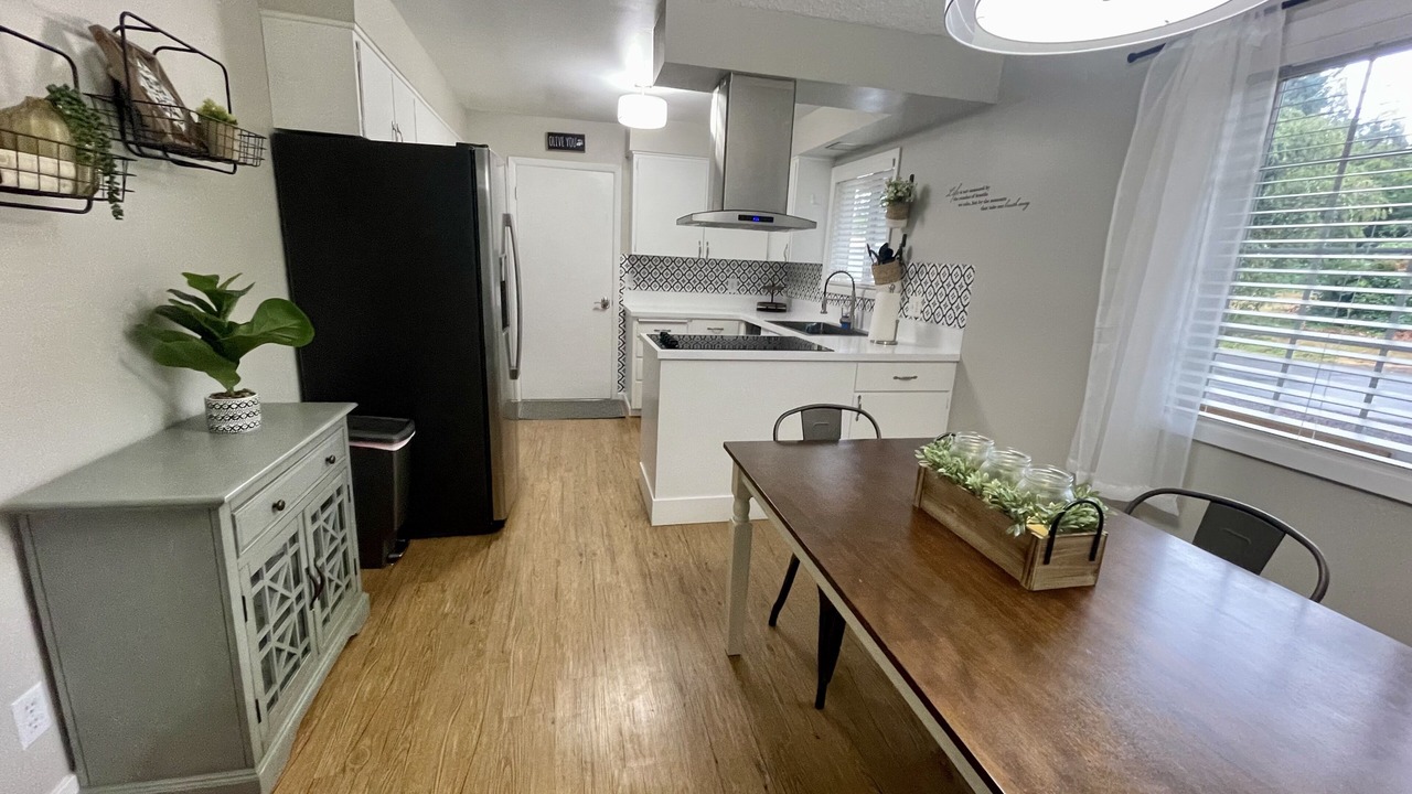 Photo of Others in Bull Mountain