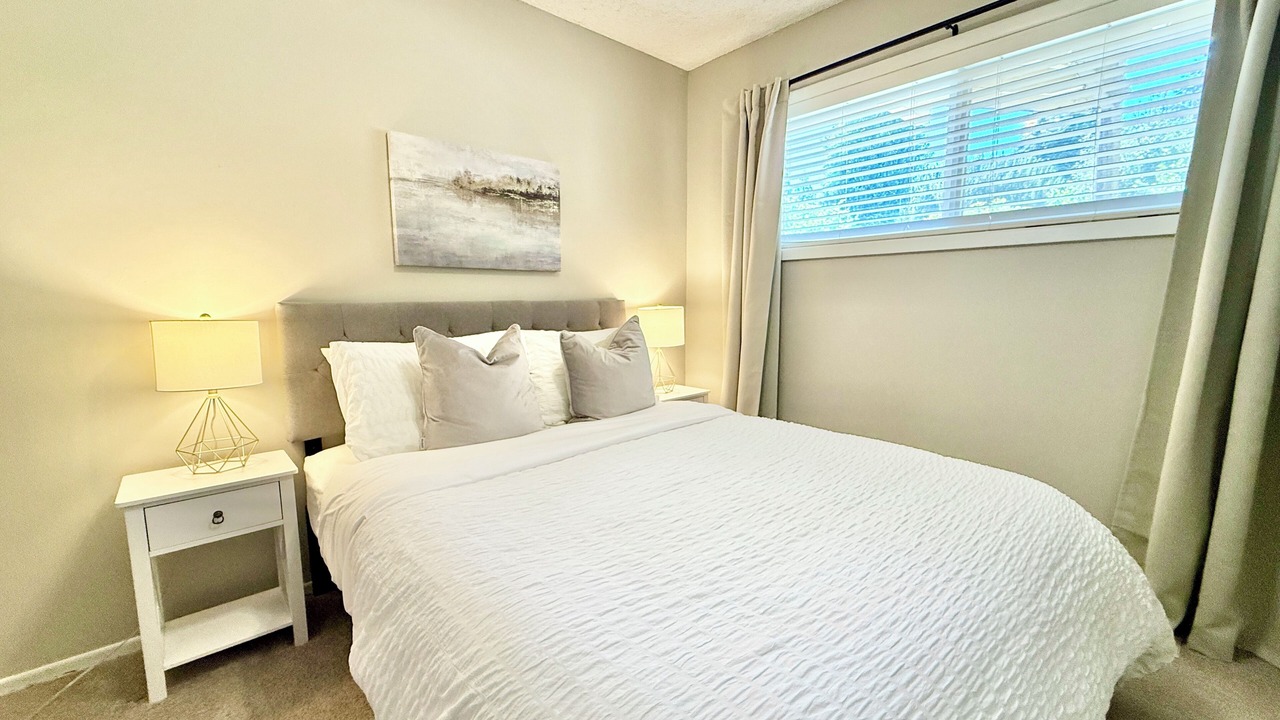 Photo of Bedroom in Bull Mountain