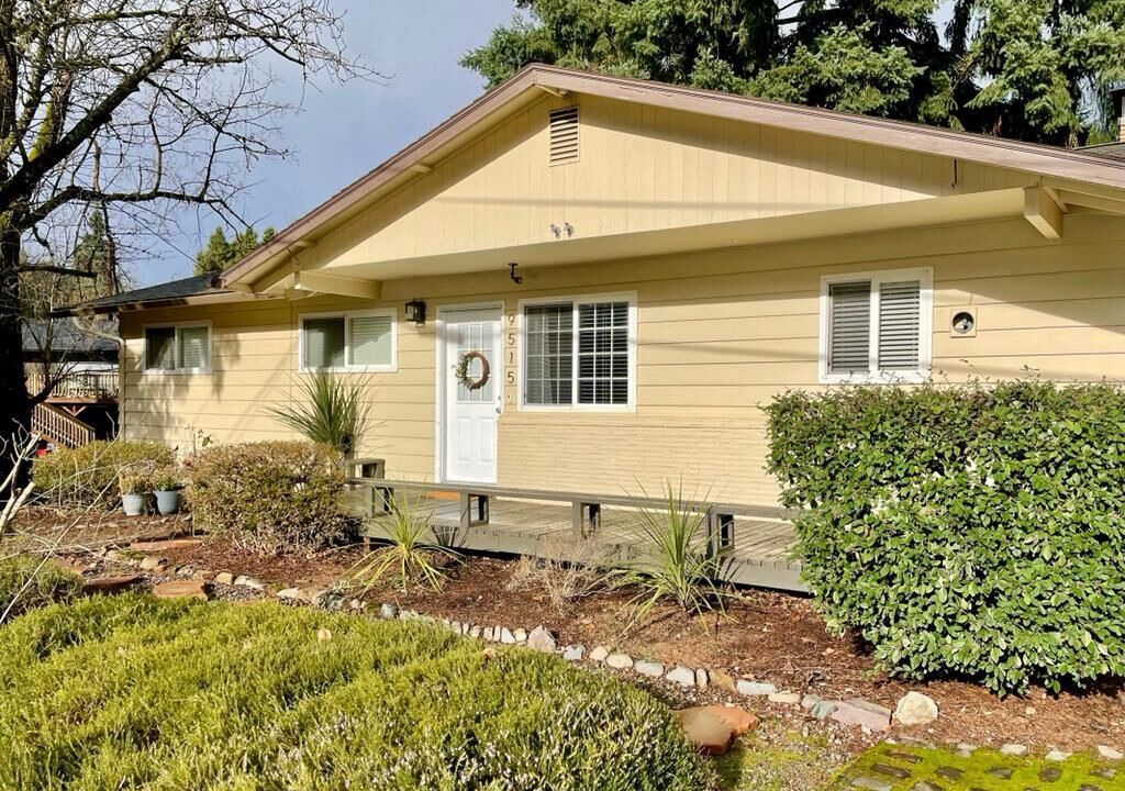 Photo of Others in Bull Mountain