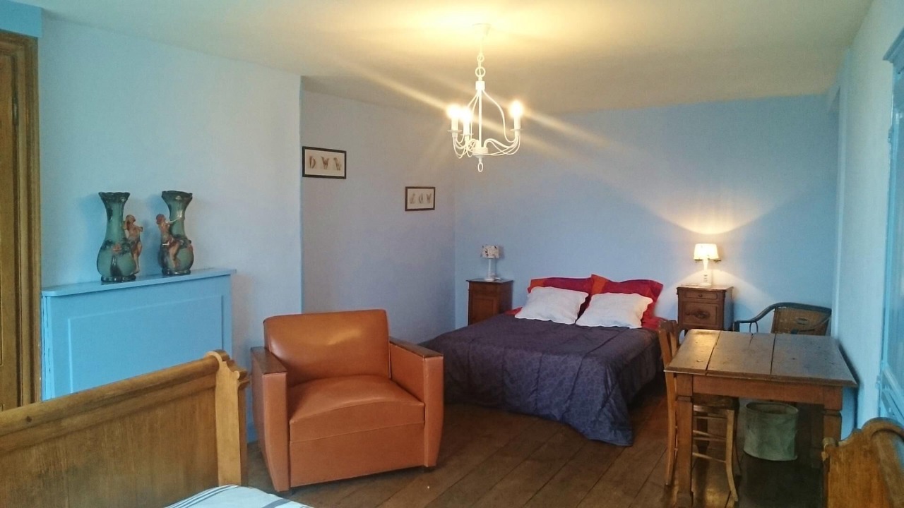 Photo of Bedroom in Saint-Lambert-et-Mont-de-Jeux