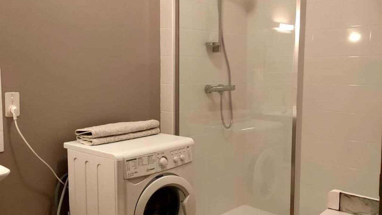 Photo of Bathroom in Saint-Lambert-et-Mont-de-Jeux