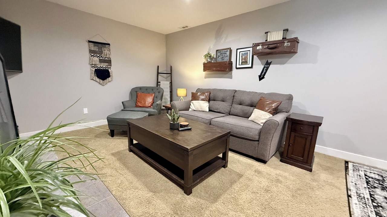 Photo of Livingroom in Greenburg