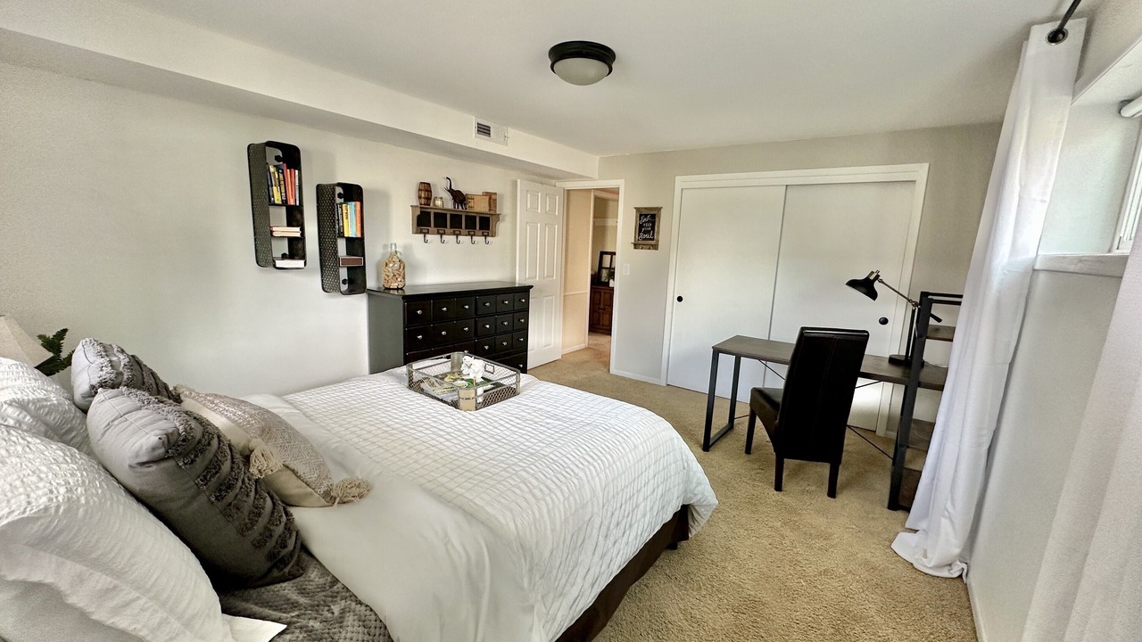 Photo of Bedroom in Greenburg