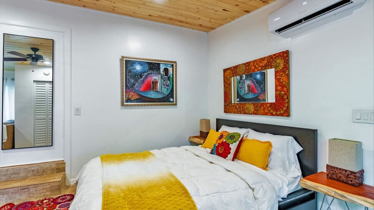 Photo of Bedroom in Indian Beach Sapphire Shores