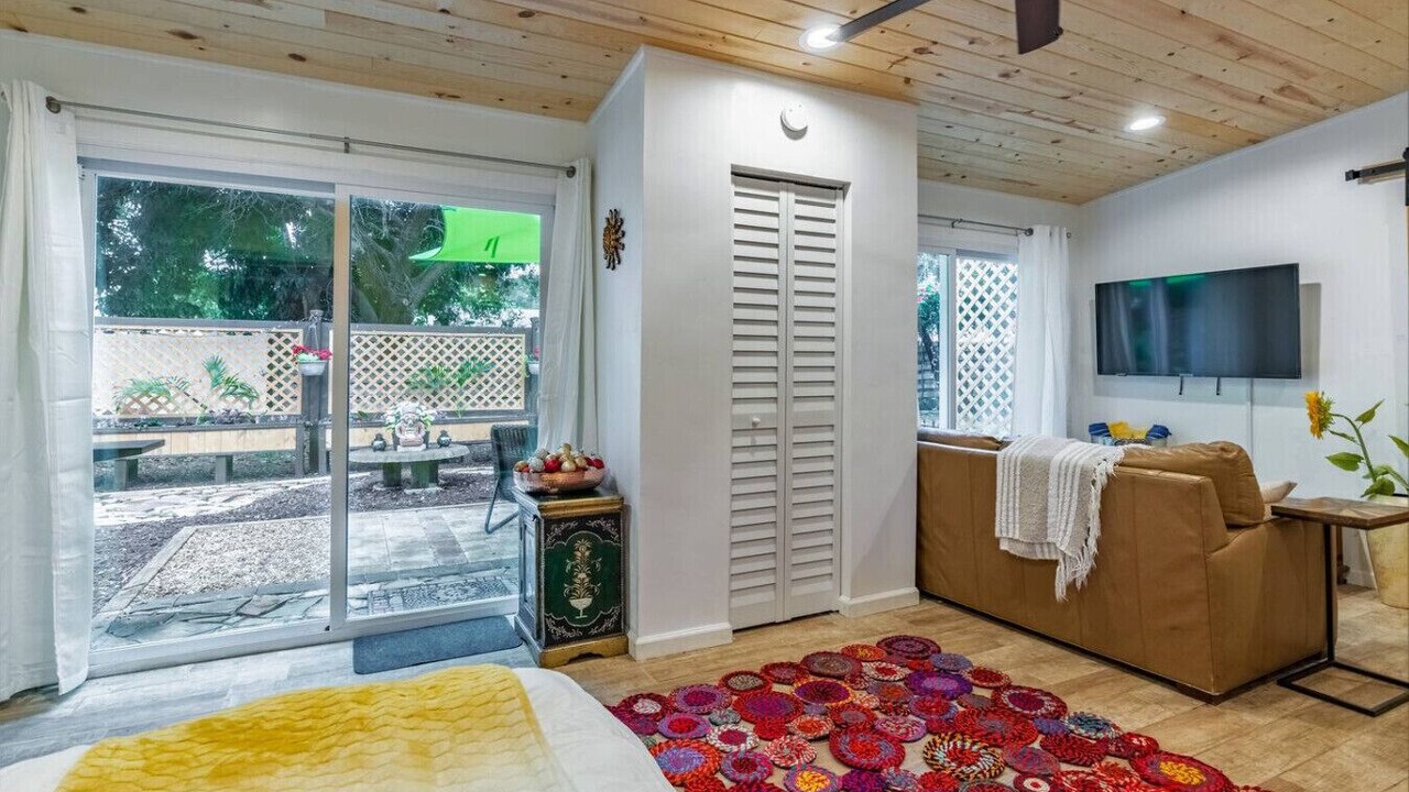 Photo of Bedroom in Indian Beach Sapphire Shores