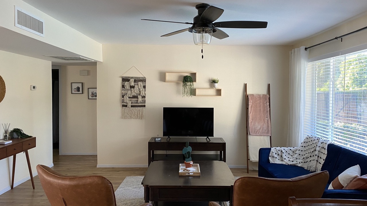 Photo of Bedroom in Woodridge