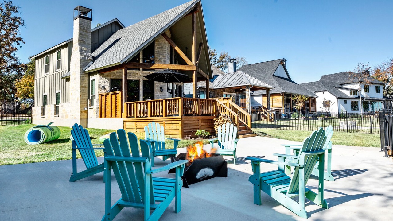 Photo of Patio Balcony in Enchanted Oaks