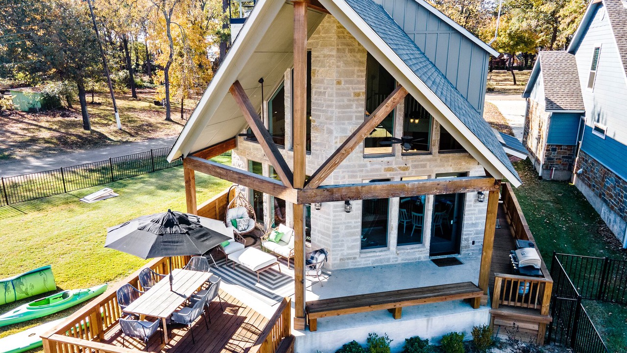 Photo of Outdoor in Enchanted Oaks