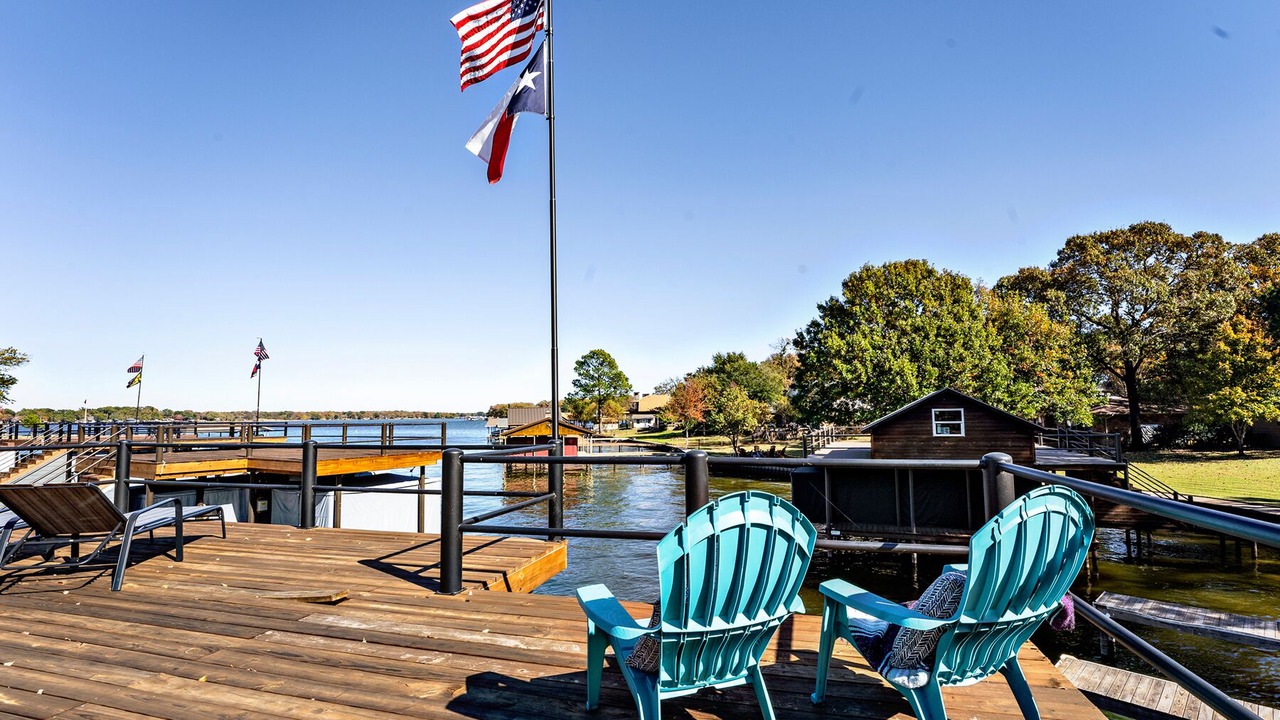 Photo of Patio Balcony in Enchanted Oaks