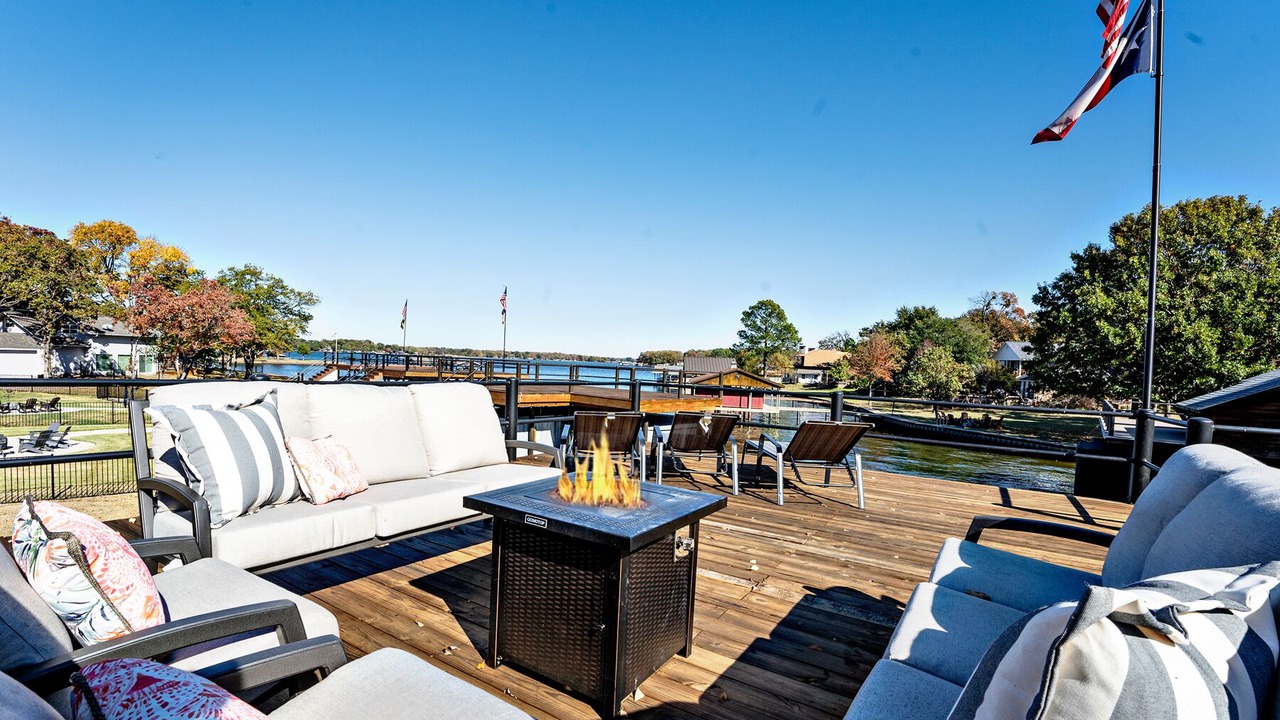 Photo of Patio Balcony in Enchanted Oaks