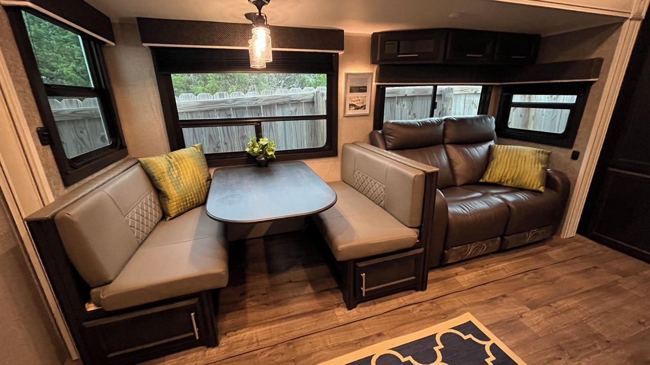 Photo of Livingroom in Dripping Springs
