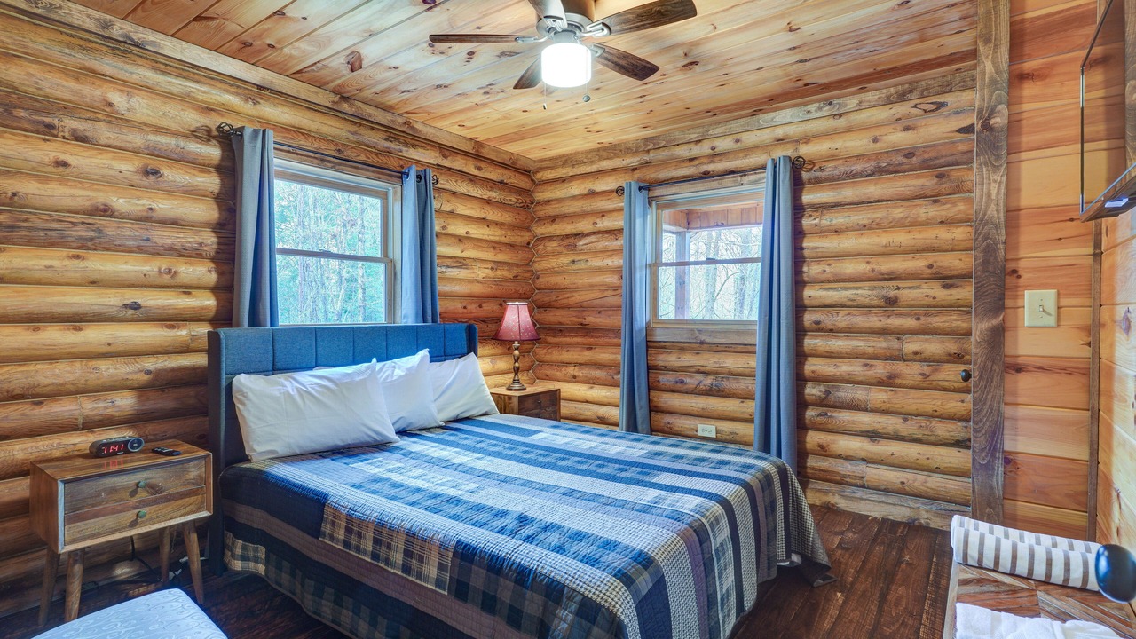 Photo of Bedroom in Cashes Valley