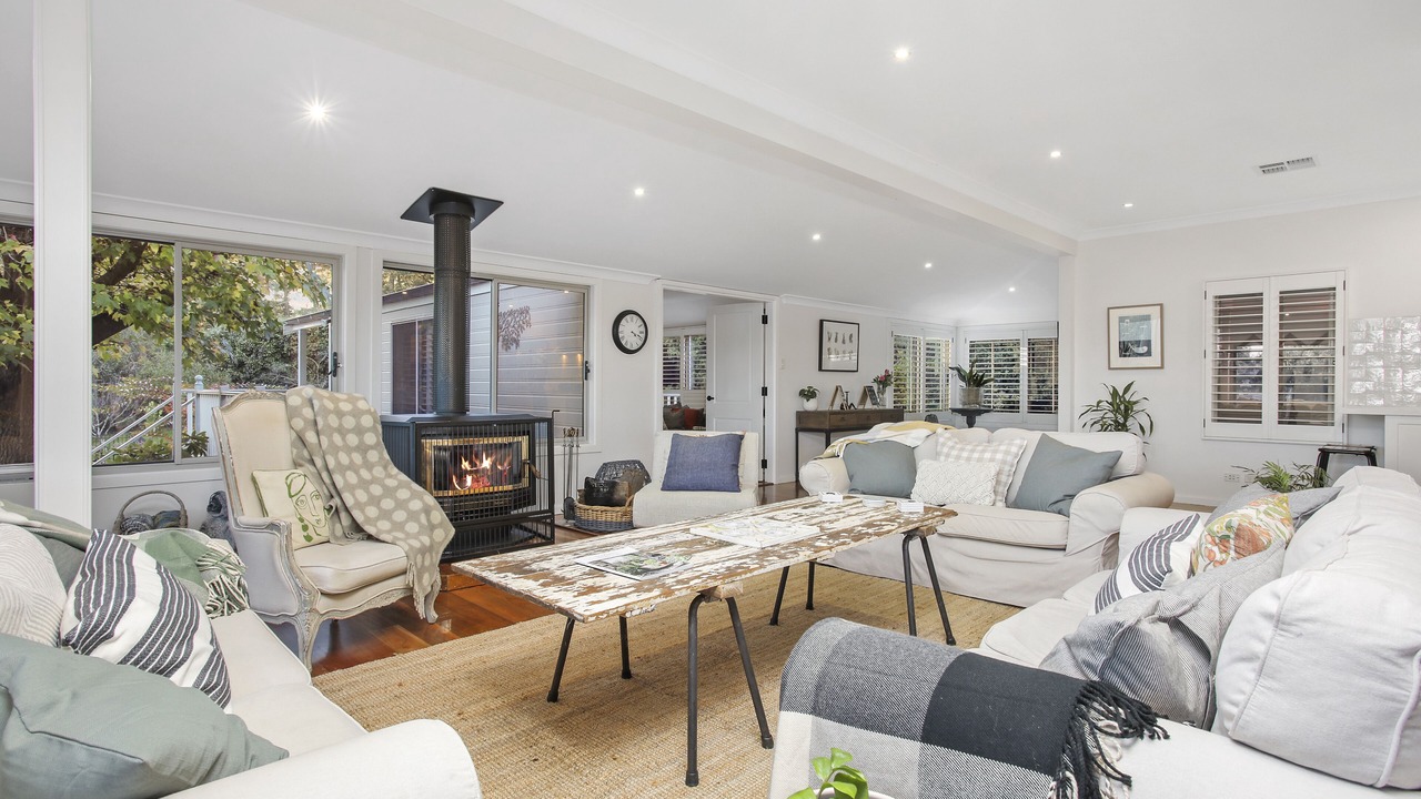 Photo of Livingroom in Colo Vale