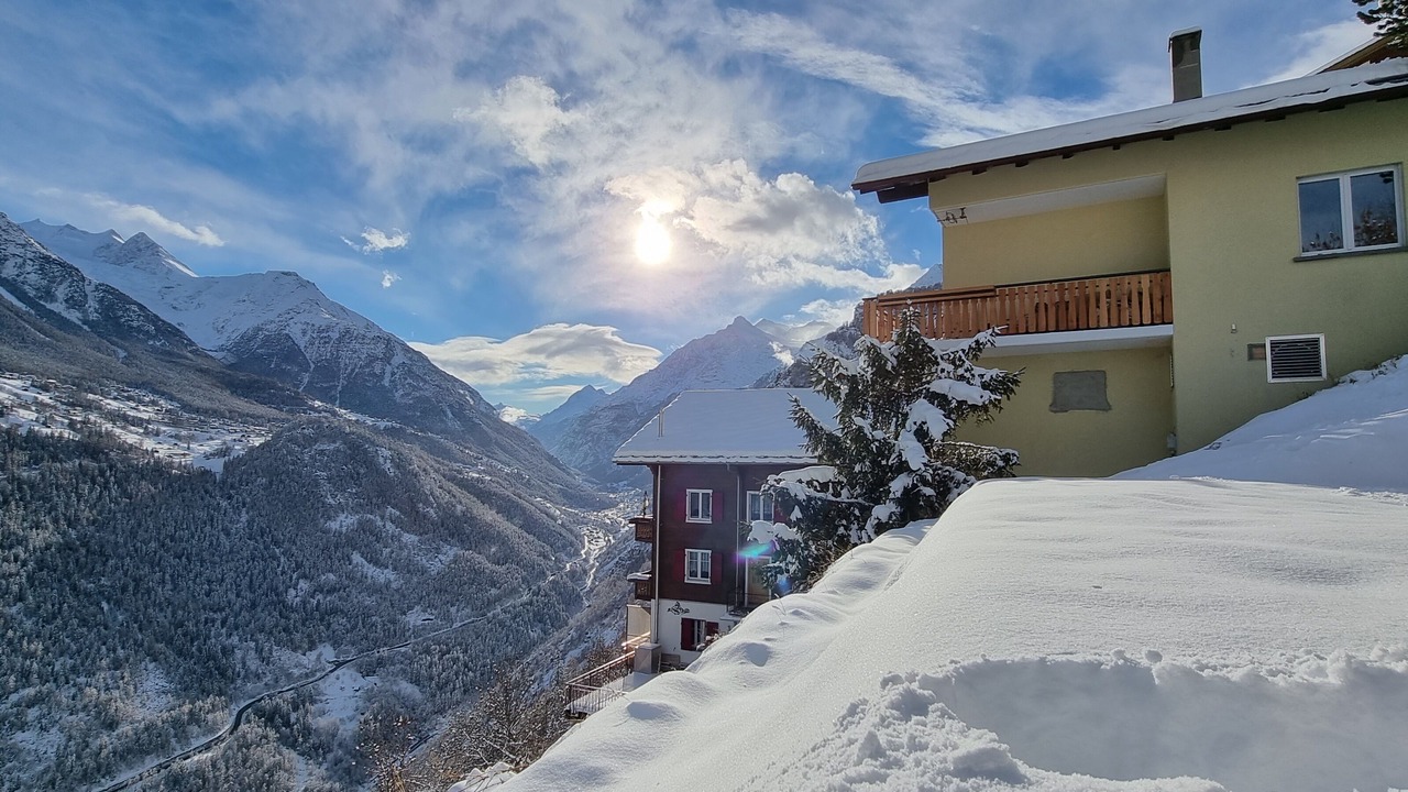 Photo of Outdoor in Embd