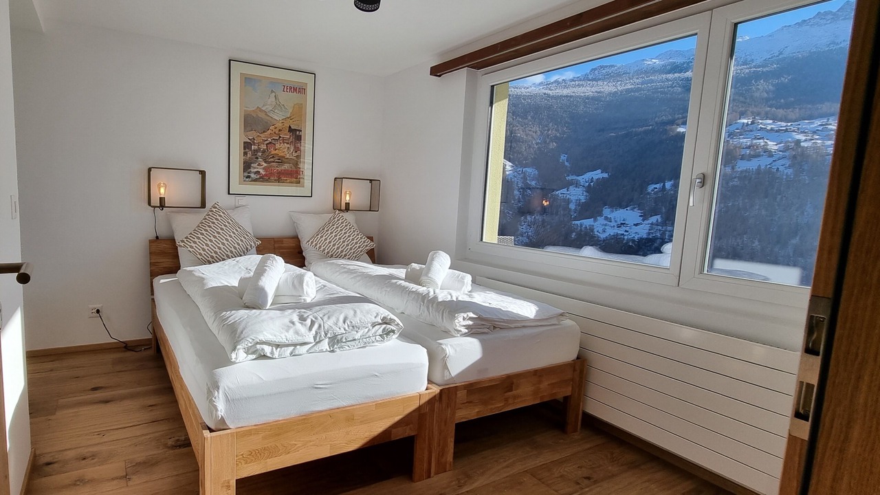 Photo of Bedroom in Embd