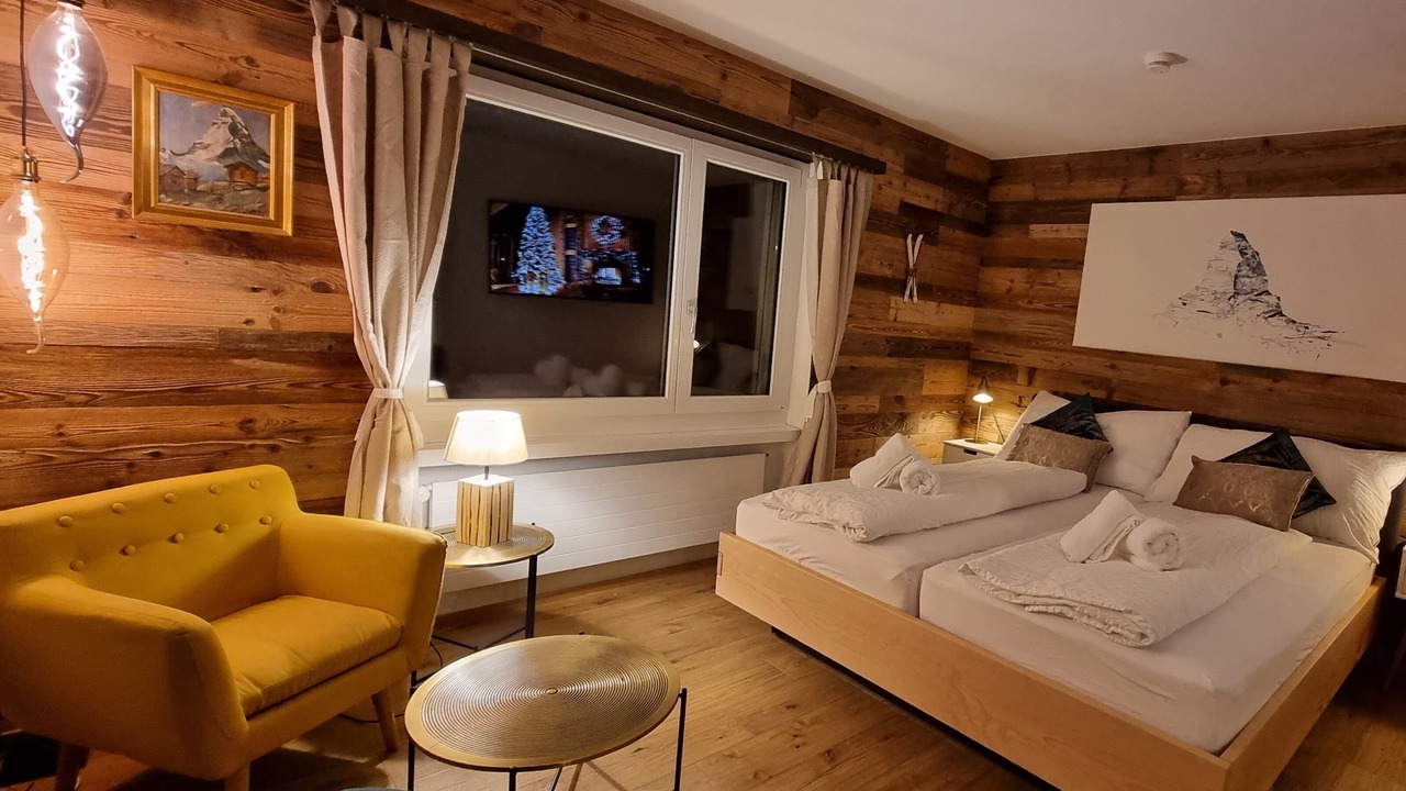 Photo of Bedroom in Embd