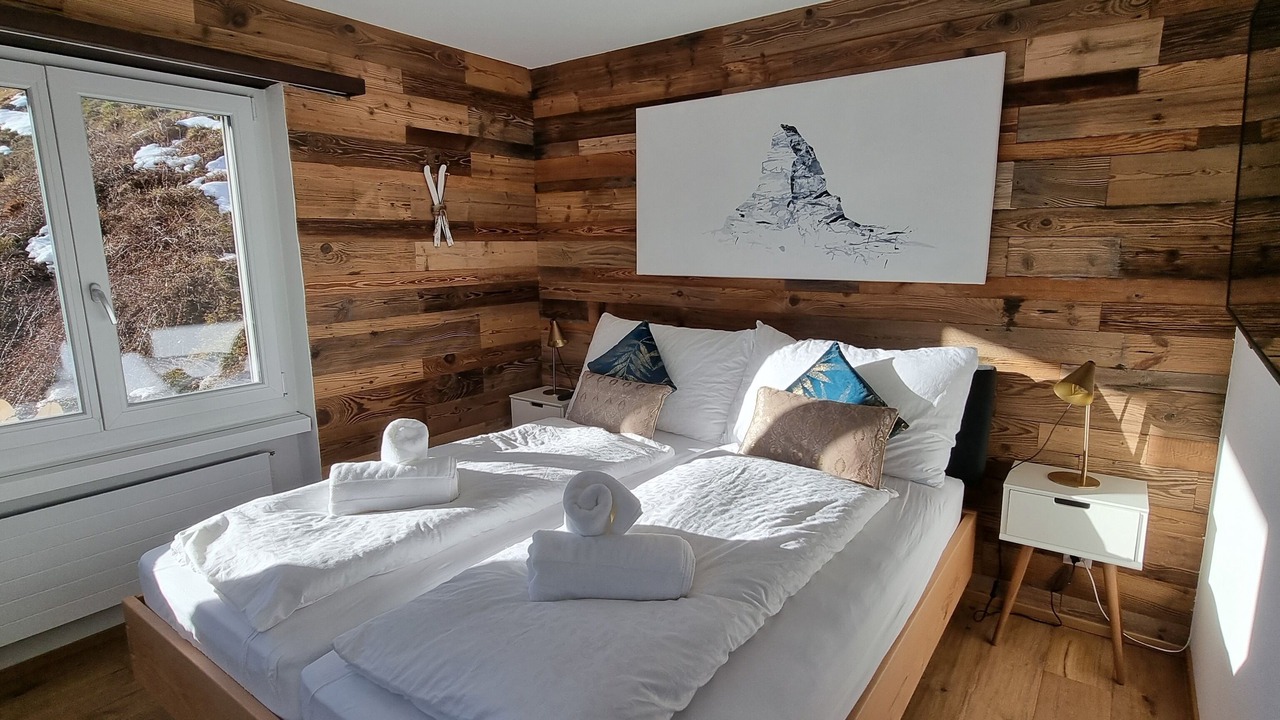 Photo of Bedroom in Embd