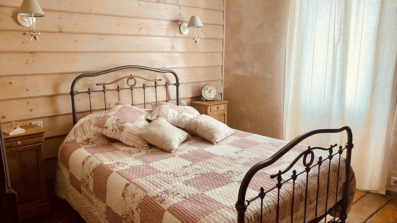Photo of Bedroom in Peyrusse-le-Roc