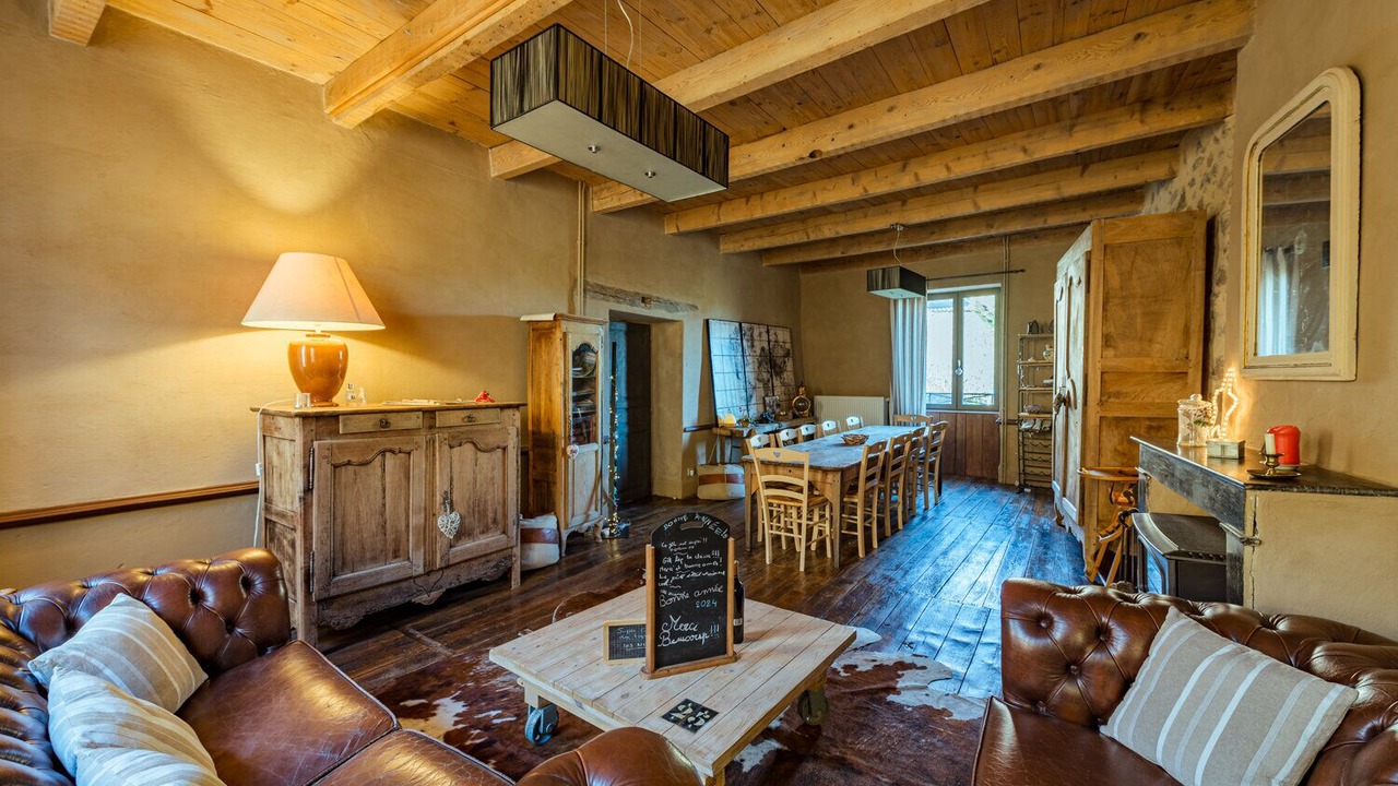 Photo of Livingroom in Peyrusse-le-Roc