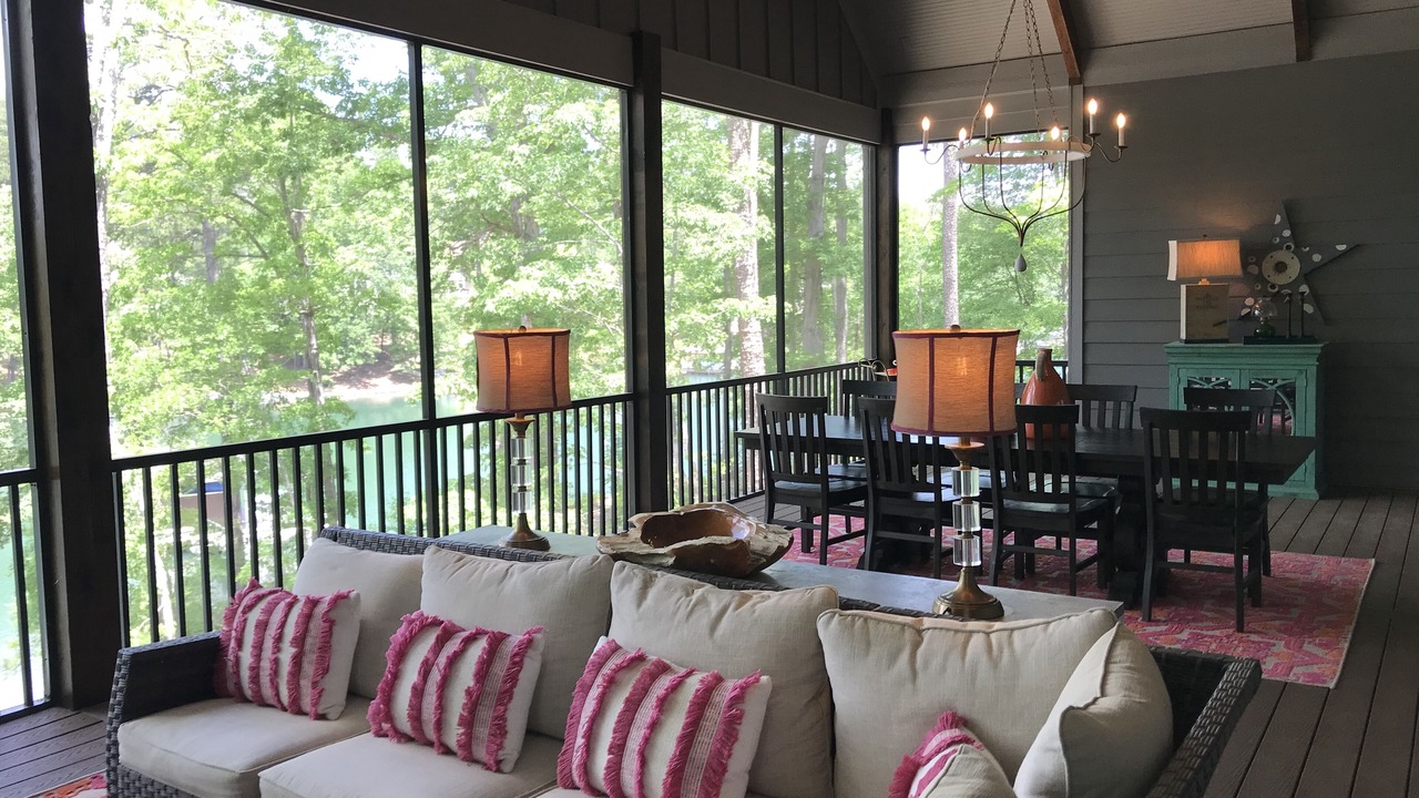 Photo of Livingroom in Seneca