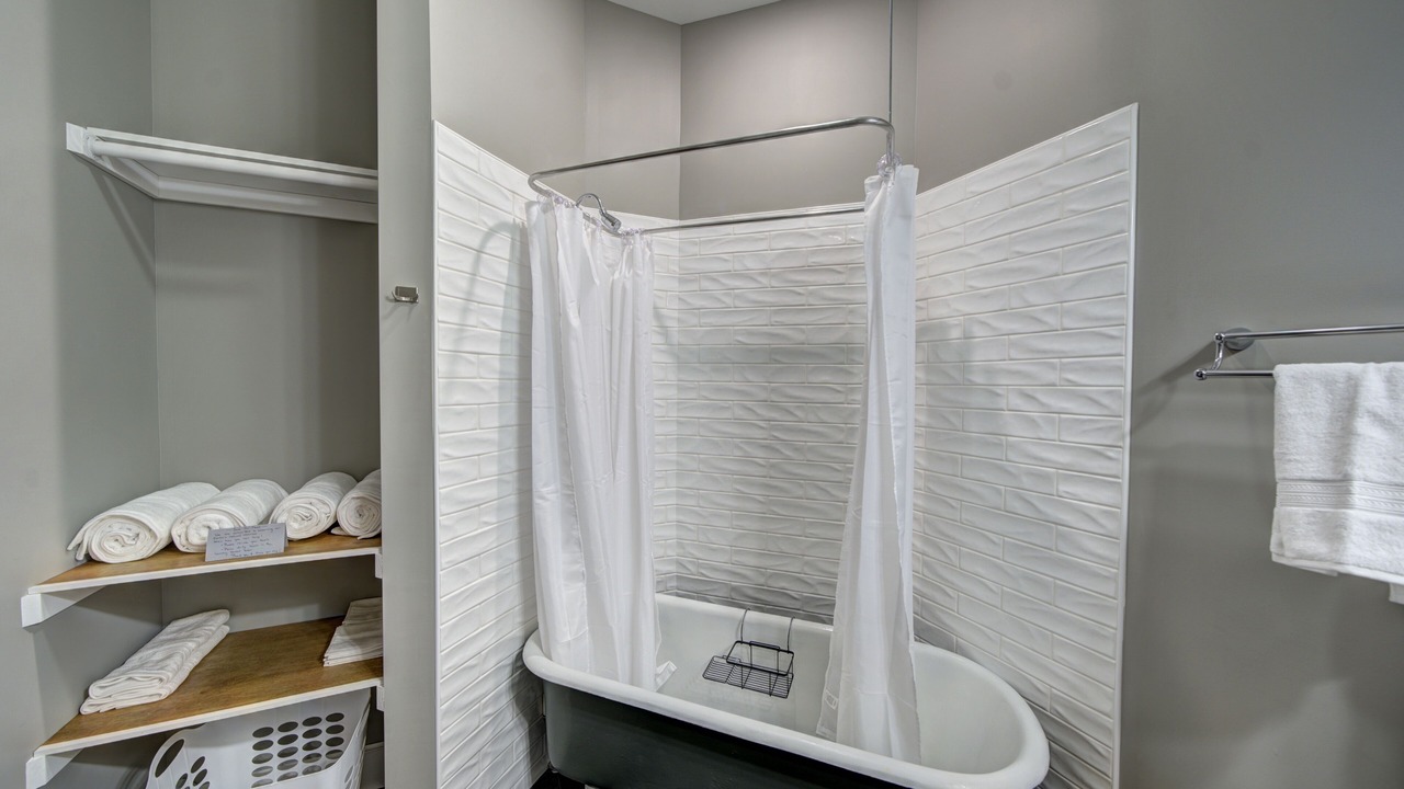 Photo of Bathroom in White Mills