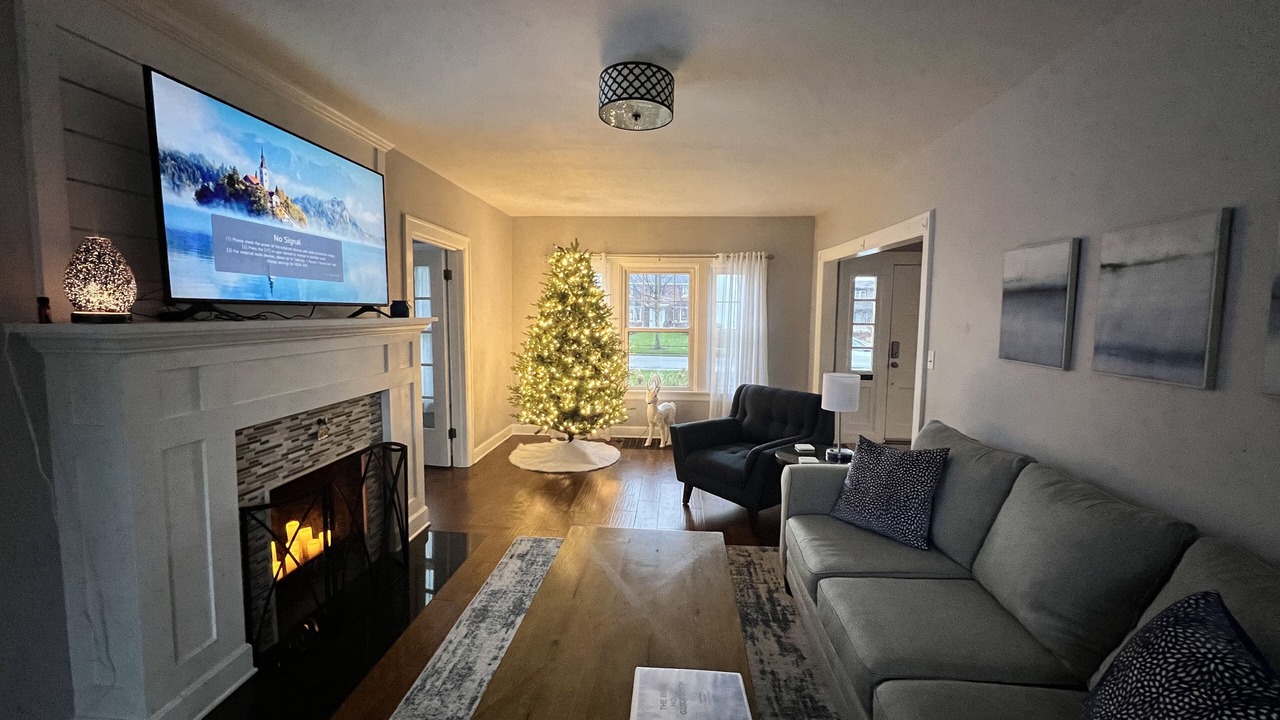 Photo of Livingroom in Erie