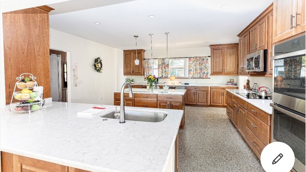 Photo of Kitchen in Gwaltney Estate