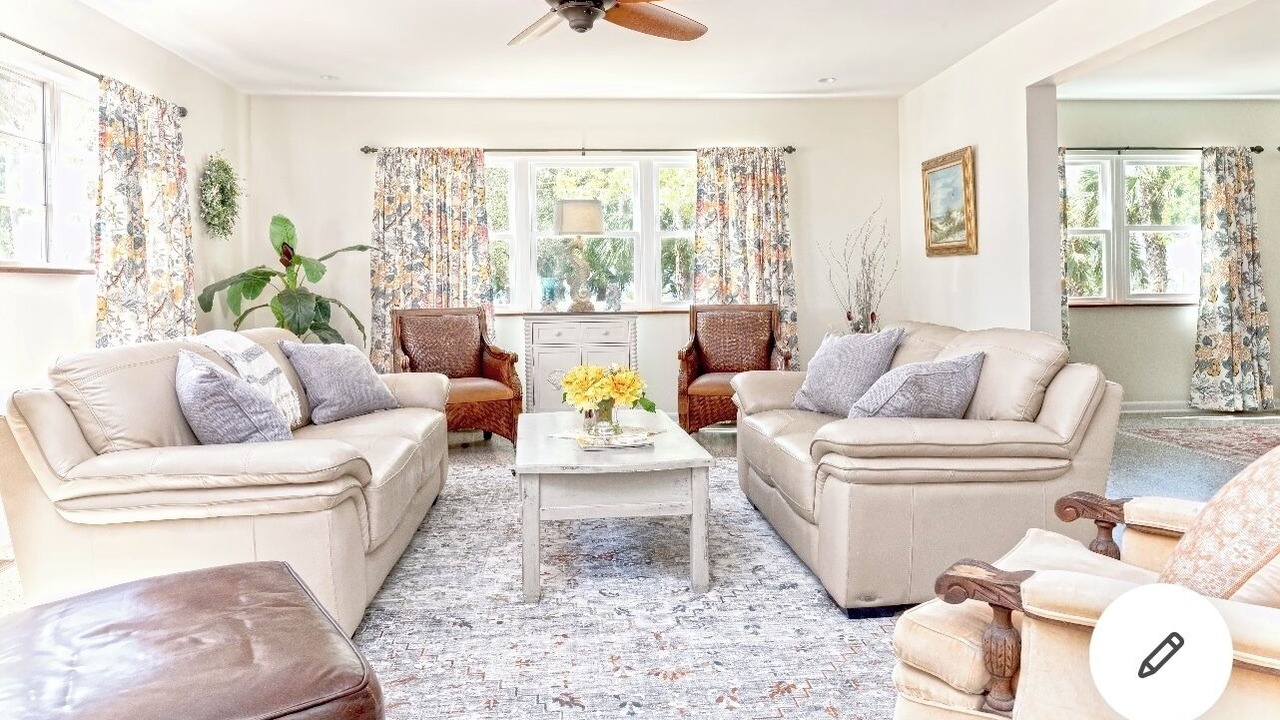 Photo of Livingroom in Gwaltney Estate