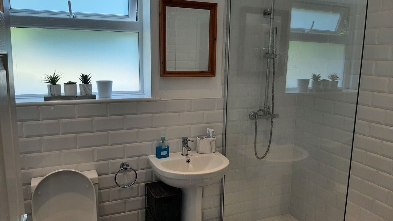 Photo of Bathroom in Newton Ferrers
