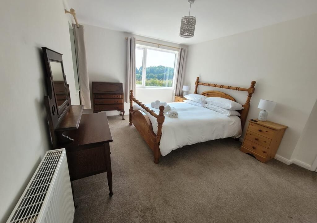 Photo of Others in Newton Ferrers