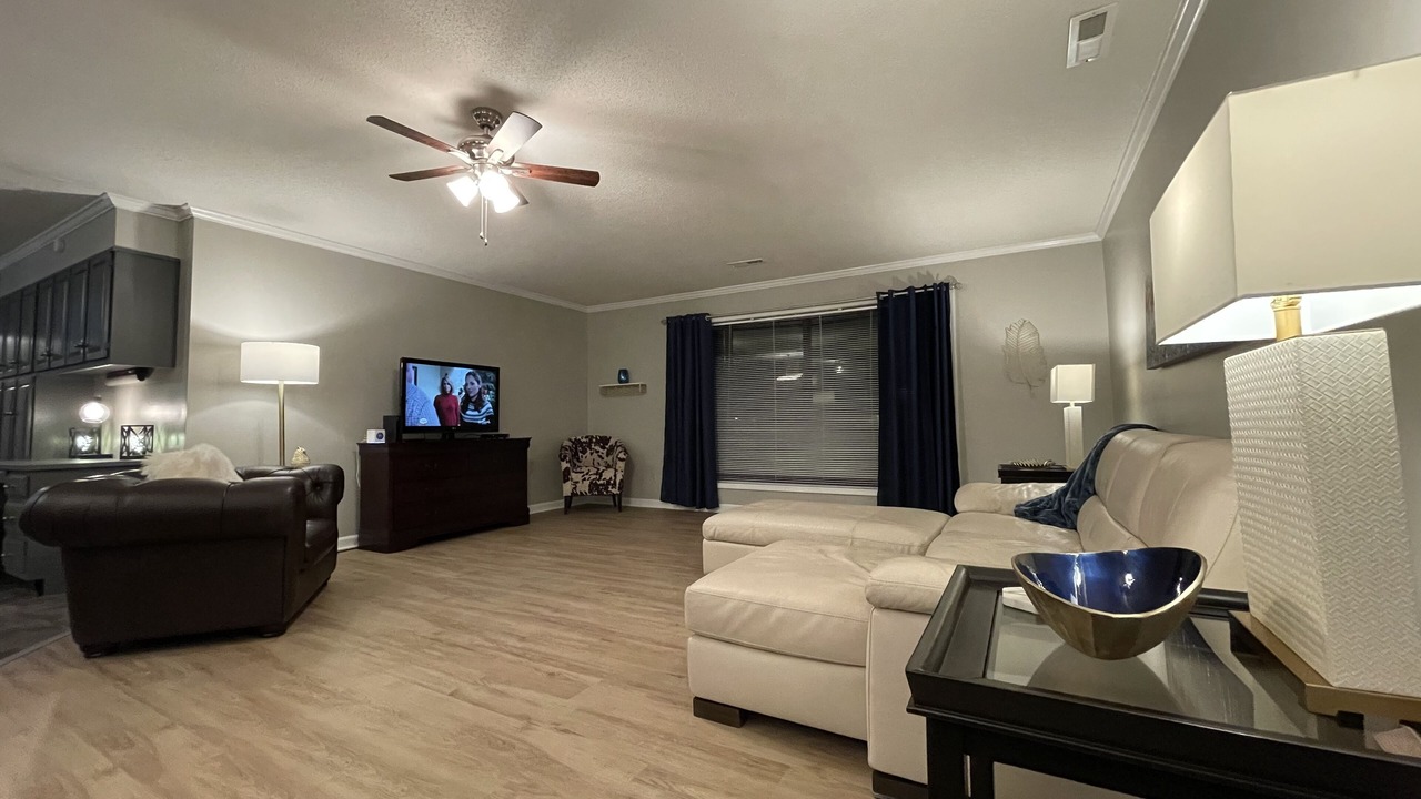 Photo of Livingroom in Trenton