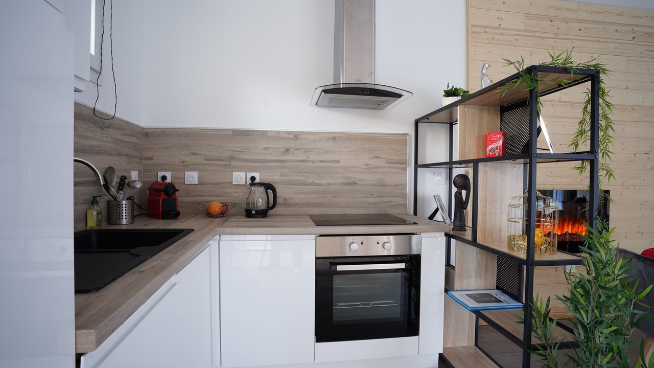 Photo of Kitchen in Montrabe
